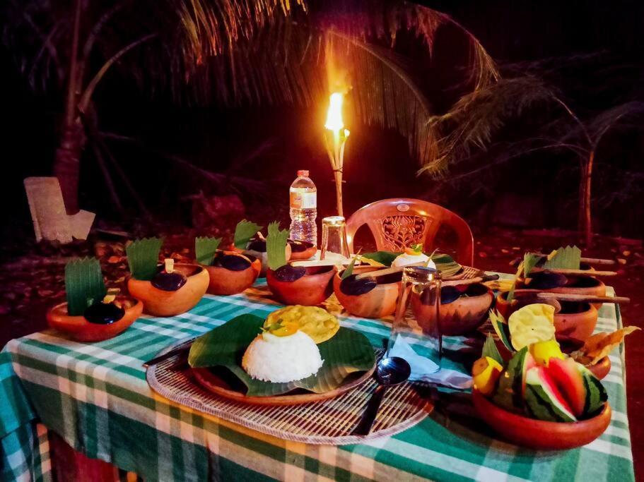 Experience The Comforts Of An Amazing Treehouse Sigiriya Exterior foto