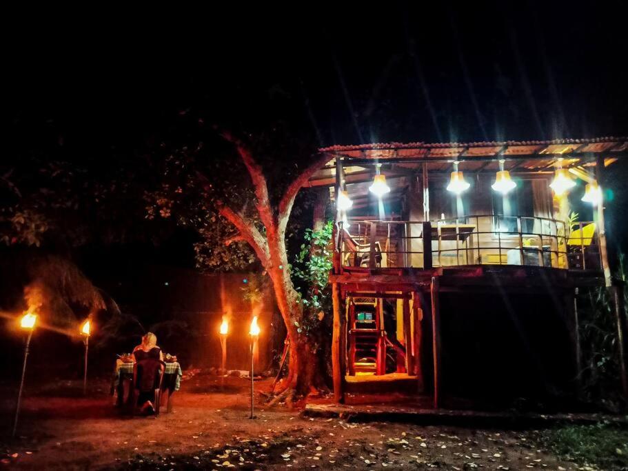 Experience The Comforts Of An Amazing Treehouse Sigiriya Exterior foto